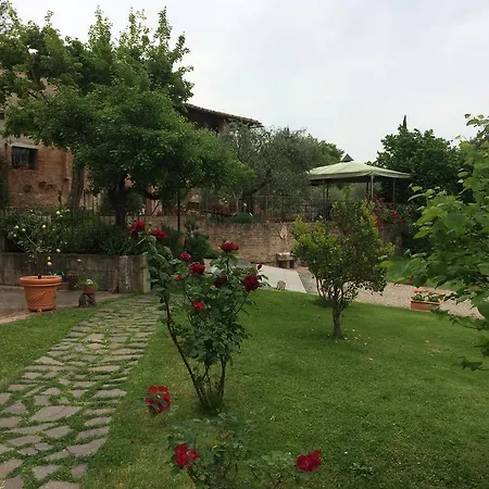 B&B Podere Il Pero 4*