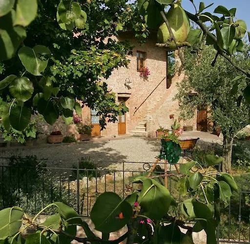 Podere Il Pero 4*